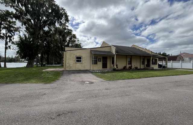 21334 Coakley Ln Gallery 1