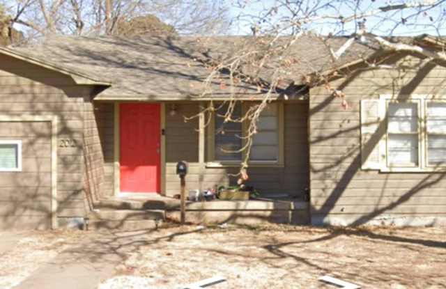 Adorable 3/1 in Great Location! photos photos