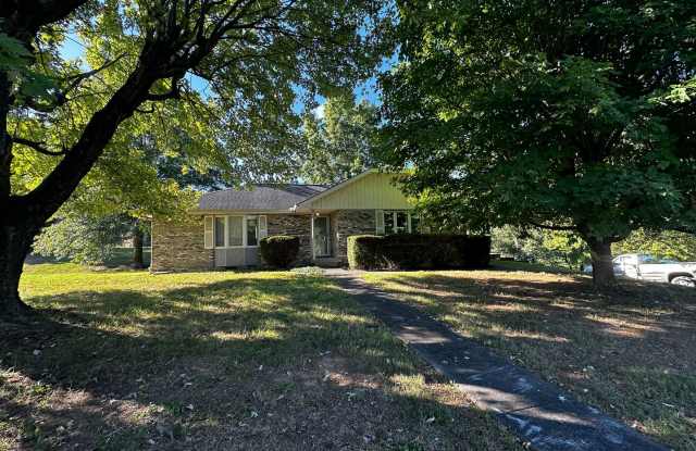 4 bedroom/ 3 bathroom home available in West Hamblen County Gallery 3