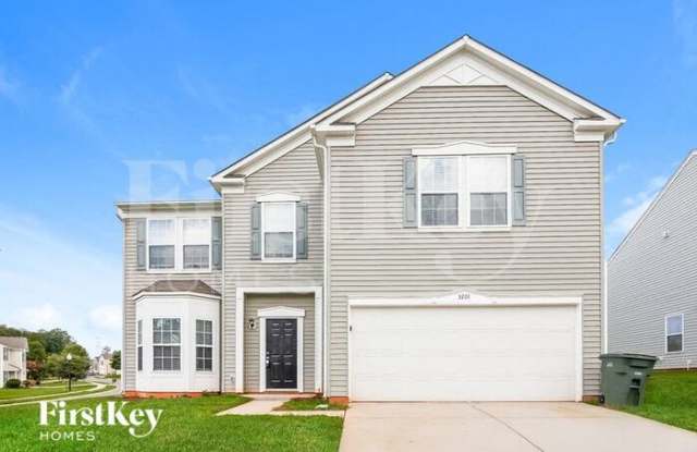 3201 Pikes Peak Drive - 3201 Pikes Peak Drive, Gastonia, NC 28052