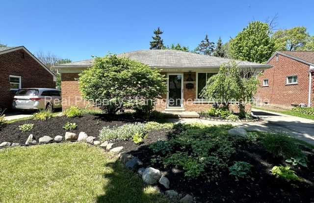 Mid-Century 3 Bed/2 Bath Ranch Near Downtown Royal Oak photos photos