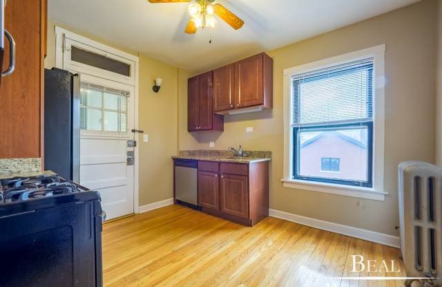 2112 W Ainslie St photos photos 2112 W Ainslie St photos photos