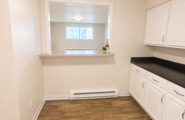 2BR/2BA across from EWU! Gallery 4
