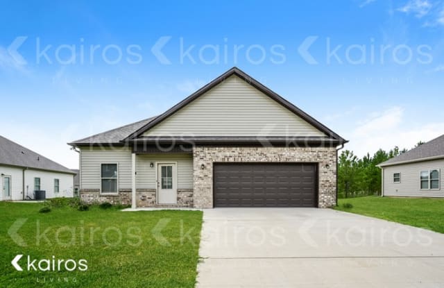 490 White Oak Circle - 490 White Oak Circle, Lincoln, AL 35096