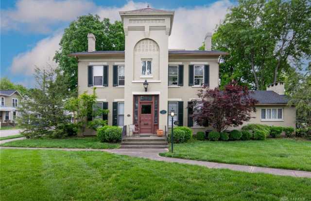 219 S Main Street - 219 South Main Street, Middletown, OH 45044