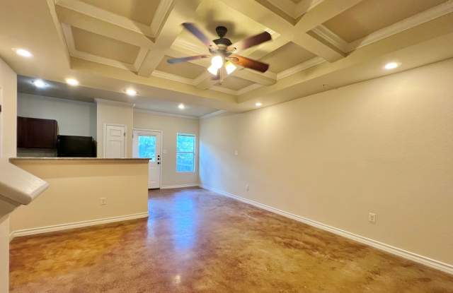 3 bed 2 bath townhome in Leon Valley Gallery 3