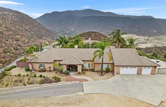 BEAUTIFUL 4BR/3BA home in SINGING HILLS VIEW ESTATE w/ large attached garage, pool  spa! photos photos