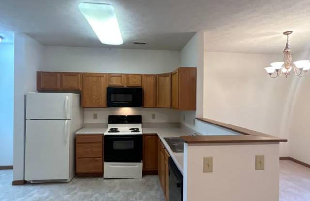 3 Bedroom Townhome Gallery 4