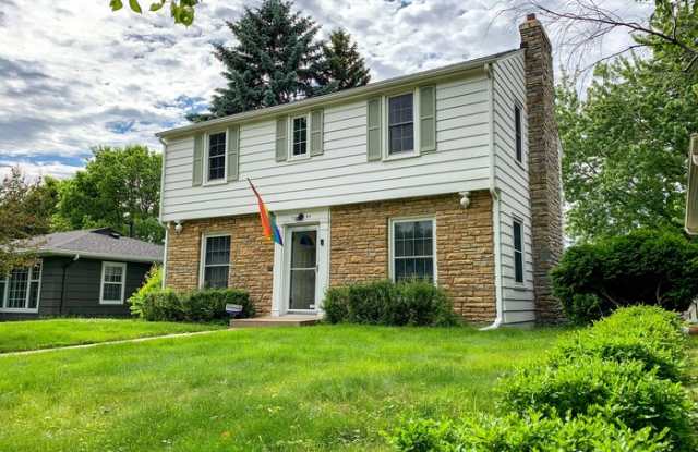 2428 Mount View Avenue Gallery 2