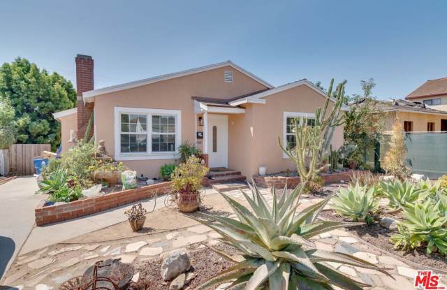 8037 Campion Dr photos photos