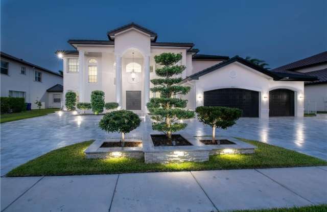 4707 SW 195th Terrace Gallery 3
