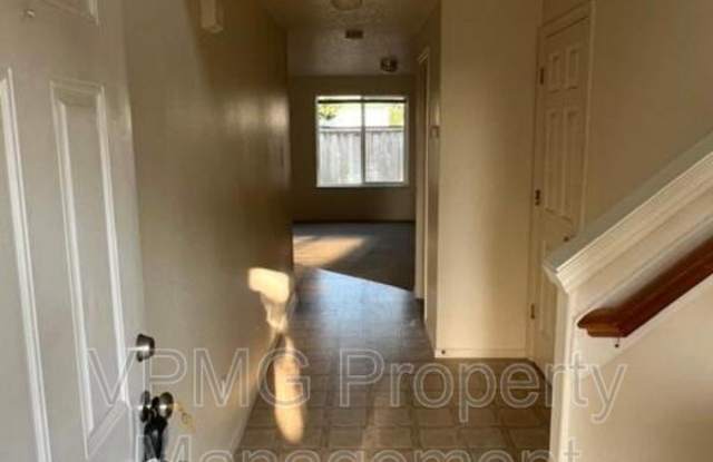 6402 NE 139th Ct Gallery 2
