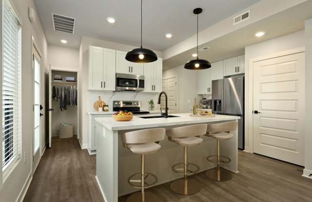 Three Bedroom Townhome with Large Unfinished Basesment photos photos
