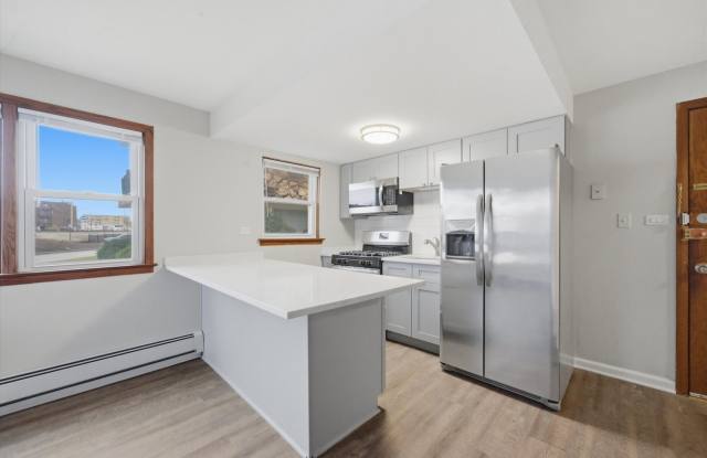 7709 W Marwood Avenue Gallery 4