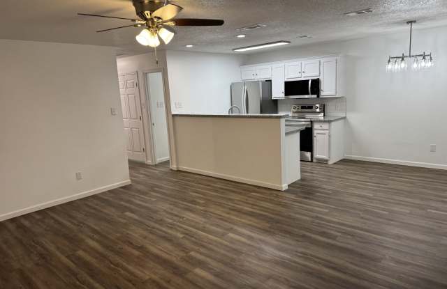 111 Magnolia Street - B photos photos