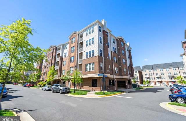 3160 John Glenn St - 3160 John Glenn Street, Fairfax County, VA 20171