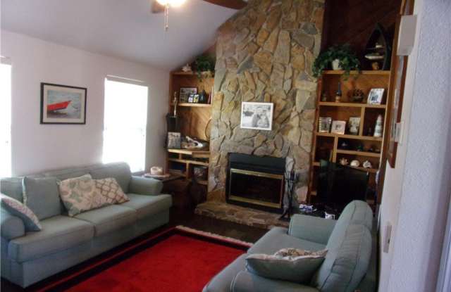 2574 N REGATTA Point Gallery 4