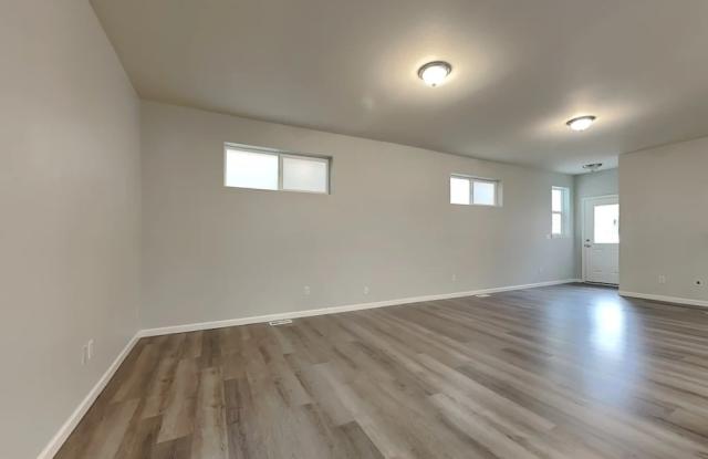 4501 Fairweather St NE photos photos