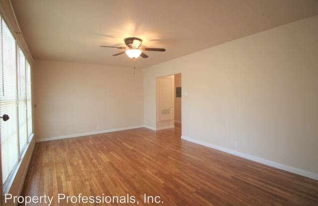 570 Ridgewood Ave Gallery 2