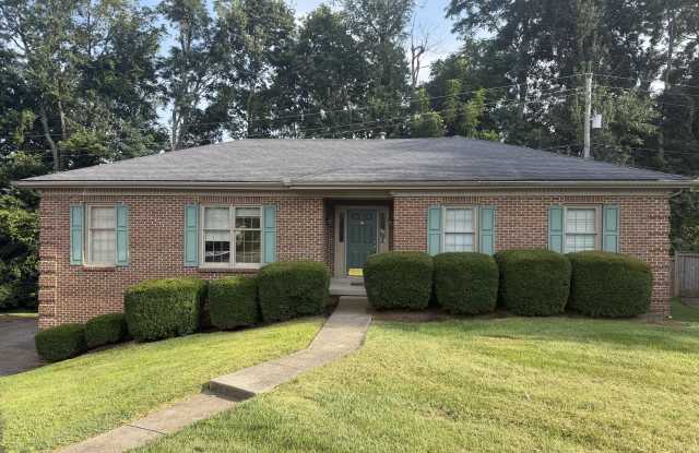 1112 Pepperhill Circle Gallery 2