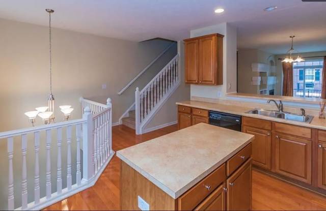954 3rd Avenue NW Gallery 4