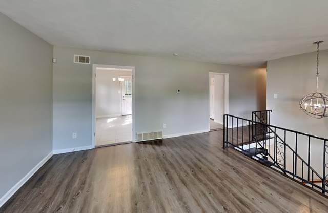 668 Brakebill Ave Gallery 2