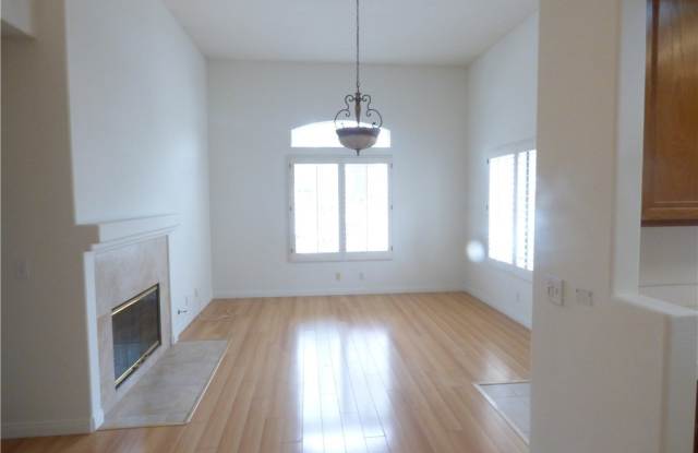 24557 El Sorrento Gallery 4