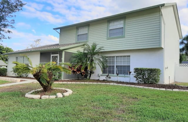 2430 Falcon Ln - 2430 Falcon Lane, Palm Harbor, FL 34683