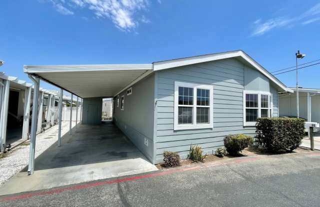 36 Maple Via photos photos