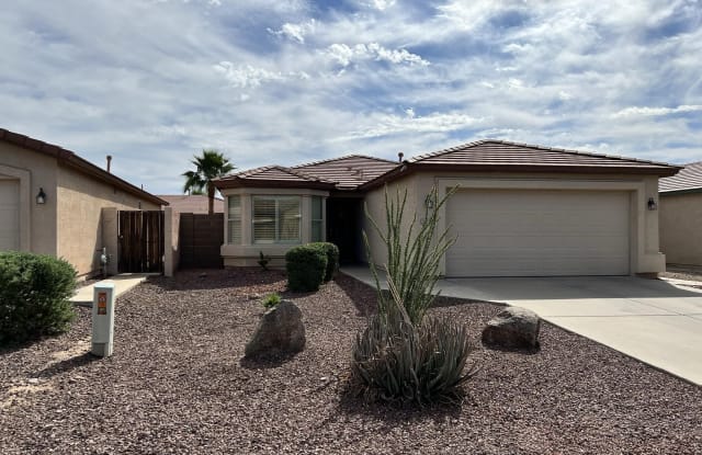 3831 E HAZELTINE Way - 3831 East Hazeltine Way, Chandler, AZ 85249