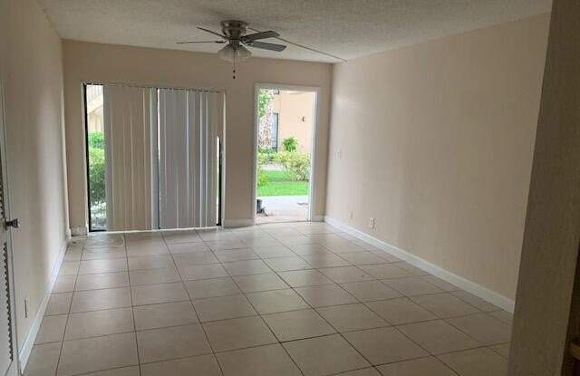 10890 ROYAL PALM Boulevard Gallery 4
