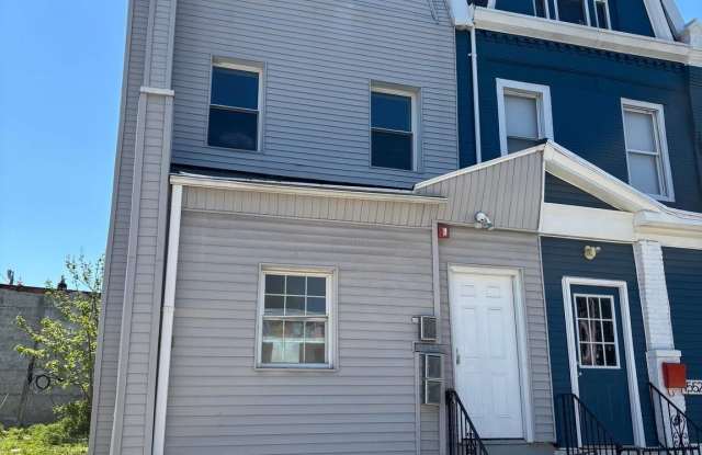 4550 WAYNE Avenue photos photos
