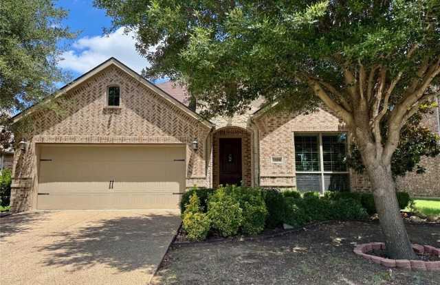 1604 Medina Lane photos photos