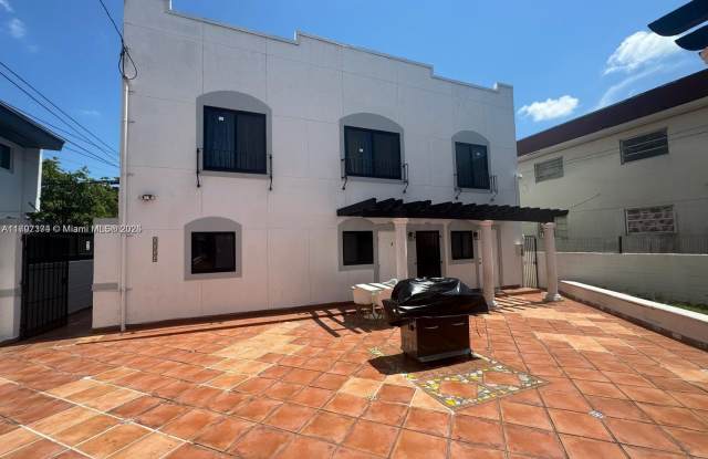 1234 SW 4th St photos photos