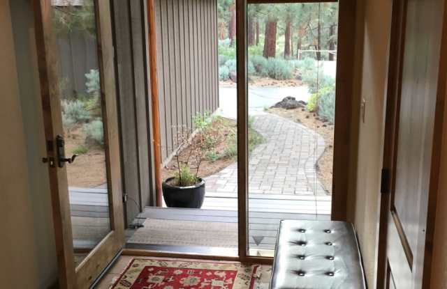 61327 Wild Rapids Drive Gallery 2