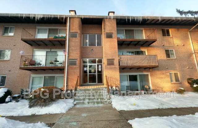 8812 Wesley Ave photos photos