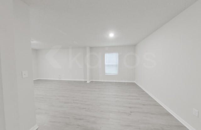 6978 North Dade Point Gallery 3