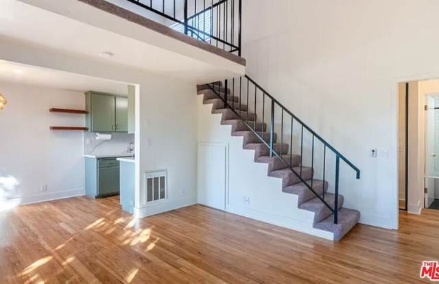 1125 Pico Blvd - 1125 Pico Boulevard, Santa Monica, CA 90404
