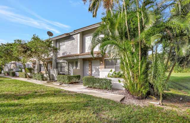 9775 Riverside Drive photos photos