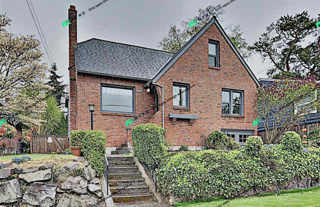 3032 12th Ave W - 3032 12th Avenue West, Seattle, WA 98119