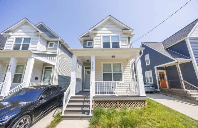 12101 Wade Park Avenue photos photos
