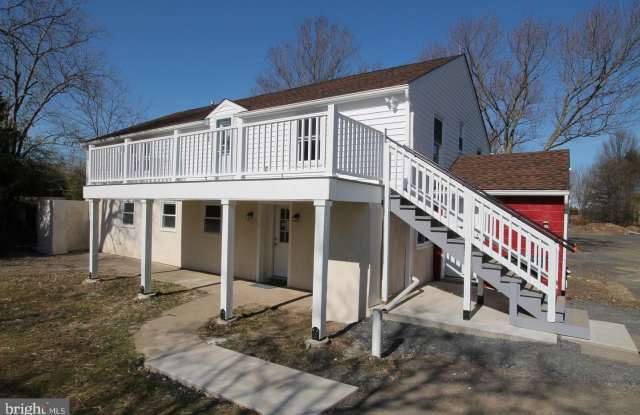 538-UNIT C DURHAM Road photos photos