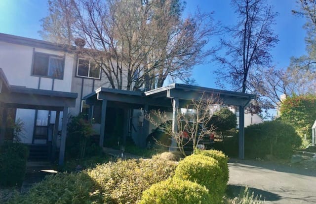 107 Rockwood Way - 107 Rockwood Dr, Grass Valley, CA 95945