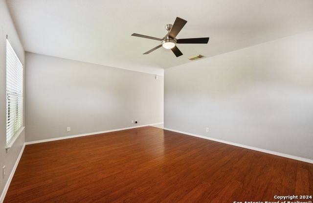 7307 CORIAN PARK DR Gallery 4