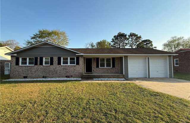 1611 Diplomat Drive - 1611 Diplomat Drive, Fayetteville, NC 28304 1611 Diplomat Drive - 1611 Diplomat Drive, Fayetteville, NC 28304