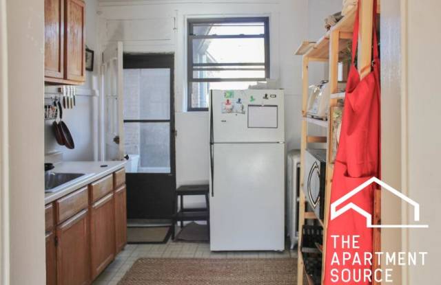 2606 West Gunnison St. photos photos