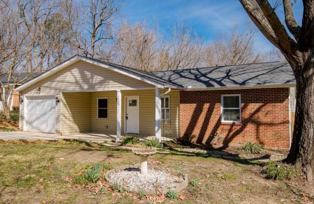 3 Bedroom Ranch Style Home Just Minutes From Downtown Raleigh! photos photos