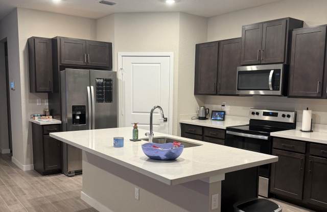 2071 NW GOLDEN OAK Trail Gallery 4