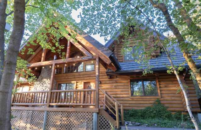 1311 Canyon Creek Drive Gallery 1