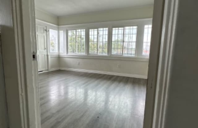 3990 S Normandie Ave - 3990 South Normandie Avenue, Los Angeles, CA 90037